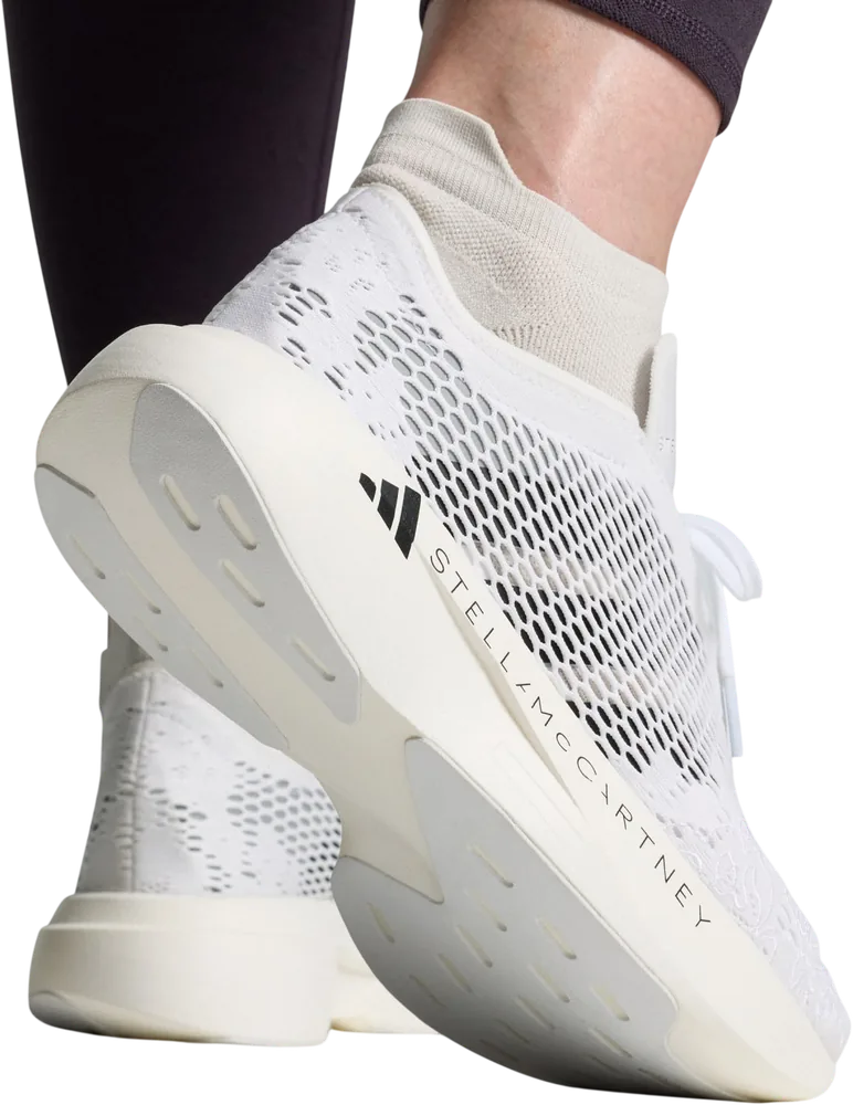 adidas Adizero EVO SL adidas by Stella McCartney Cloud White / Core Black / Reflective Silver femme, vue trois quarts