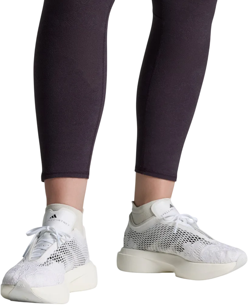 adidas Adizero EVO SL adidas by Stella McCartney Cloud White / Core Black / Reflective Silver femme, vue trois quarts
