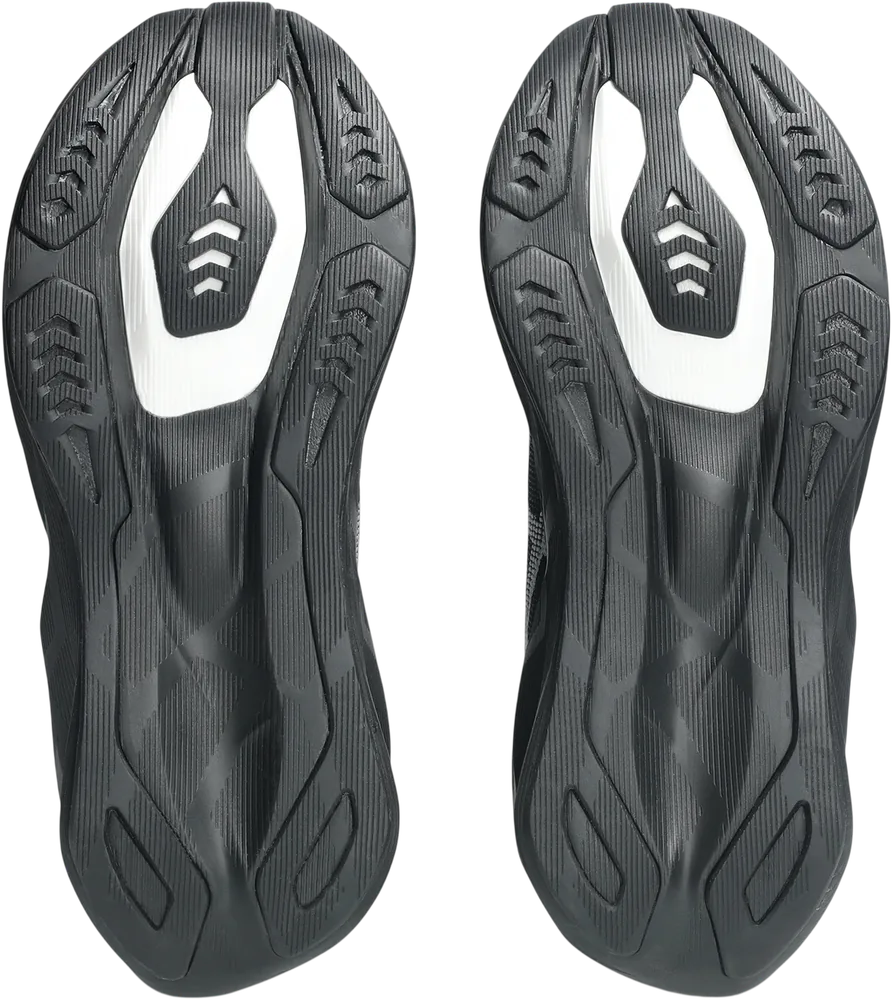 ASICS Novablast 6 Black / Black femme, semelle extérieure