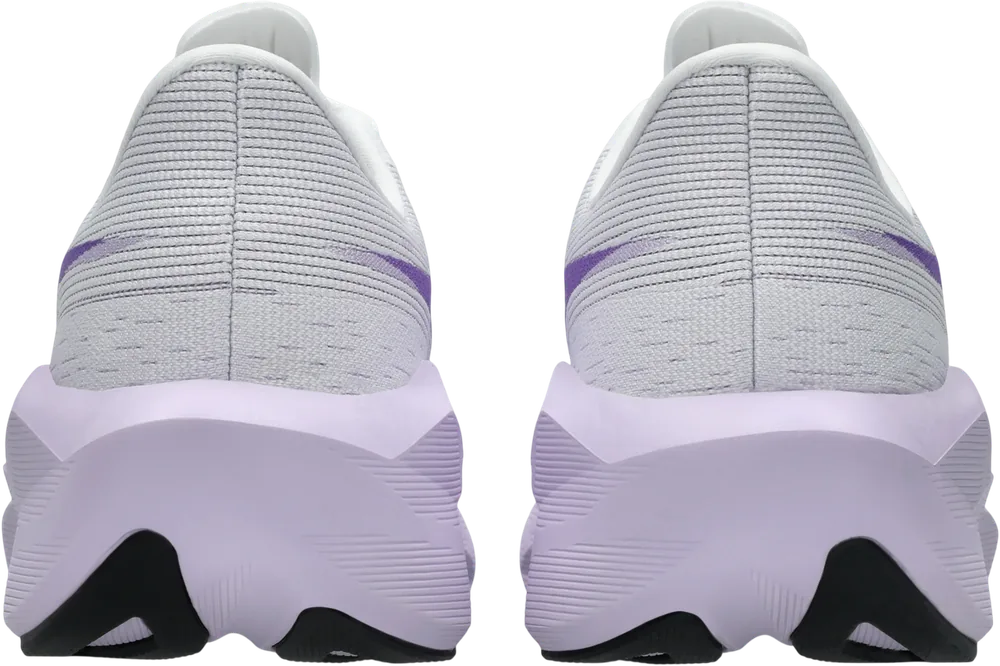 ASICS Novablast 6 White / Murasaki femme, vue arrière