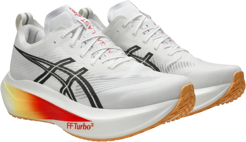 ASICS Megablast White / Orange Glow unisexe, vue trois quarts