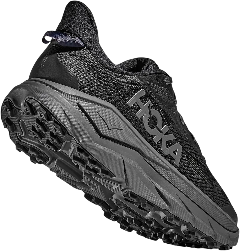 HOKA Challenger 8 Black/Outer Orbit, vue trois quarts