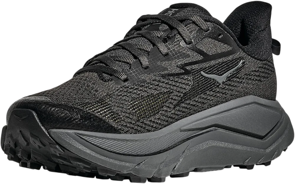 HOKA Challenger 8 Black/Outer Orbit, vue trois quarts