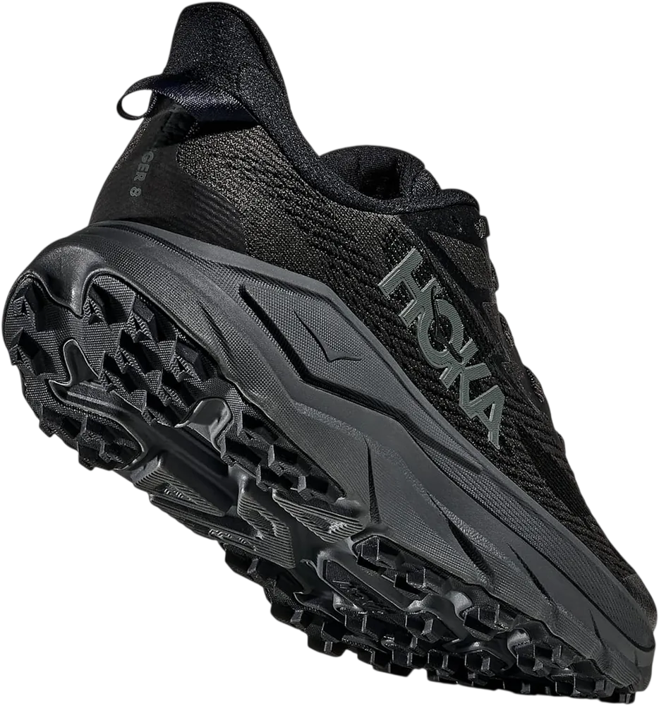 HOKA Challenger 8 Black/Outer Orbit, vue trois quarts