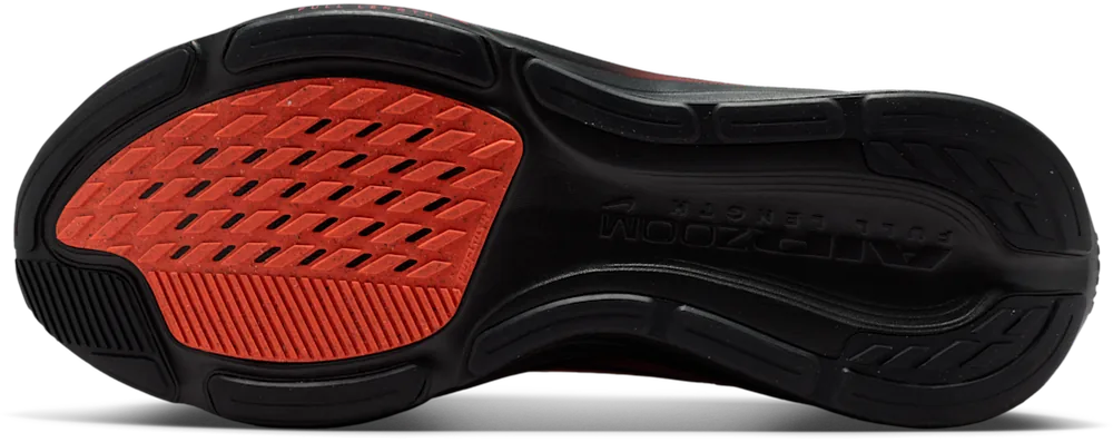 Nike Pegasus 42 Noir / University Red, semelle extérieure