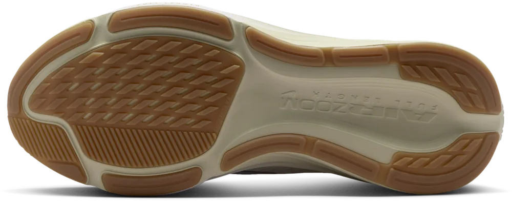 Nike Pegasus 42 Coconut Milk / Light Khaki, semelle extérieure