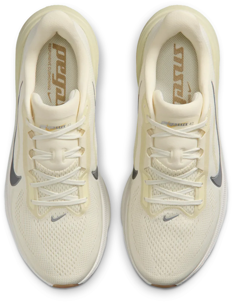 Nike Pegasus 42 Coconut Milk / Light Khaki, vue de dessus