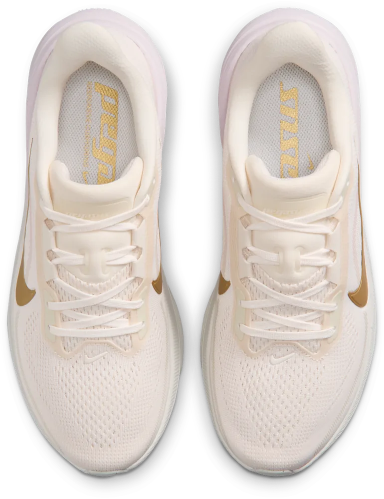 Nike Pegasus 42 Chalk / Spruce Aura, vue de dessus